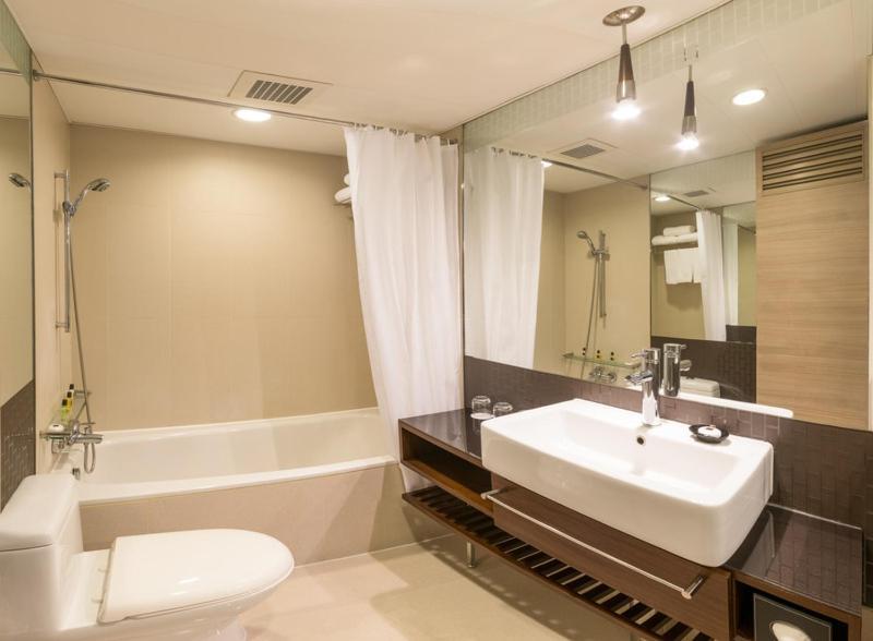 Two-Bedroom Quad Suite with Harbour View,826262126:JPEG